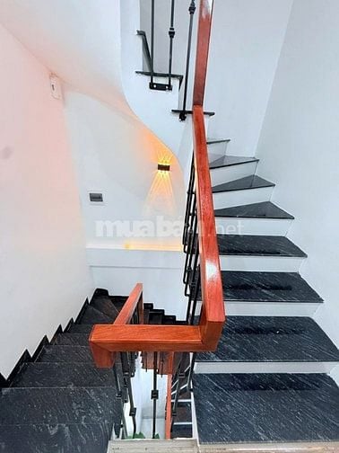 Nhà Đẹp, Ngõ Hoà Bình 7, Hai Bà Trưng 40m, 4 tầng, mt 3.3m, giá 9.5 tỷ