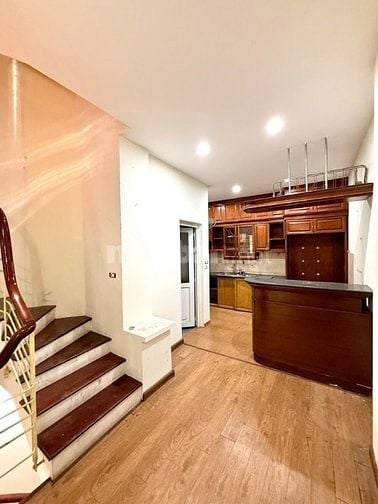 Cảnh Báo! Bán nhà đẹp nhất phố Duy Tân 50m2 Phân lô, Vỉa Hè.