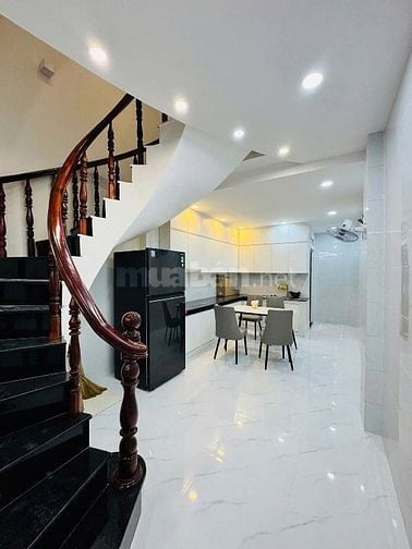 🟢 BÁN NHÀ NGUYỄN TRÃI, QUẬN 5 – 68M²  GIÁ CHỈ 3 TỶ 570 ĐANG THUÊ 18TR