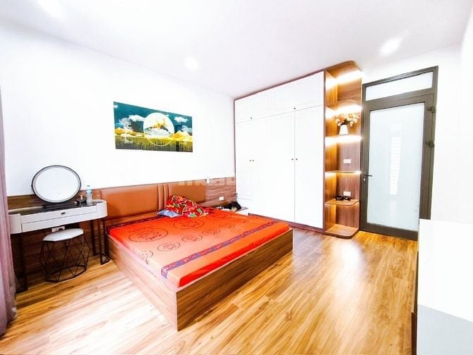 Bán nhà phố Minh Khai ô tô đỗ cửa, Dt 45m2, 5t, mt 4m, đẹp về ở ngay.