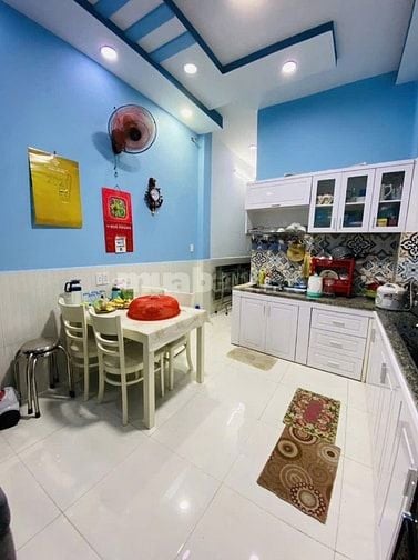 CHỈ 4.95 TỶ - HẺM 100 BÌNH THỚI Q11 KẾ Q10, 40M2 CÁCH MT 20M