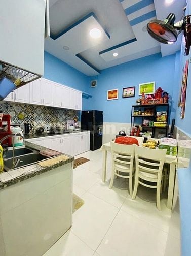 CHỈ 4.95 TỶ - HẺM 100 BÌNH THỚI Q11 KẾ Q10, 40M2 CÁCH MT 20M