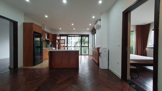 Bán nhà 9 tầng 250m2 đường Tây Hồ dòng Tiền 5 tỷ/năm siêu vip