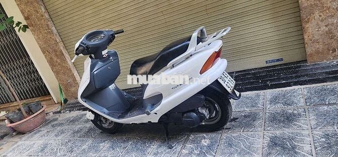 Honda spacy 125 màu trắng chính chủ biển Hà Nội