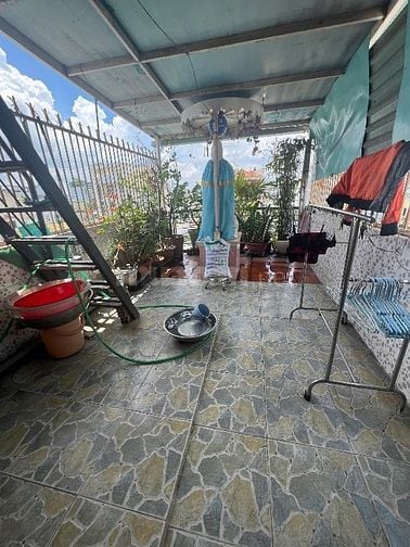 Chính chủ cần bán nhà riêng 1 trệt - 1 lửng - 2 tầng, sân thượng đường