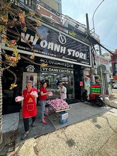Cần Sang Cửa Hàng Điện Thoại Di Động
