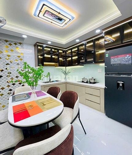 CÔ LINH ĐI NƯỚC NGOÀI BÁN GẤP NHÀ ĐÀO DUY ANH P9 PHÚ NHUẬN GIÁ 2.8 TỶ.