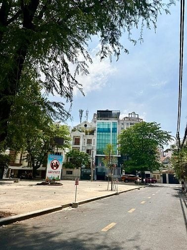 Bán nhà Mặt tiền đường nội bộ Khu Lê Văn Sỹ, 10x28m.