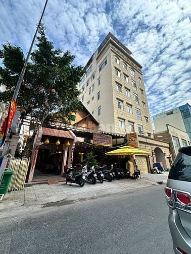 Bán nhà Mặt tiền đường nội bộ Khu Lê Văn Sỹ, 10x28m.