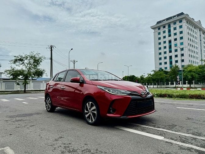 TOYOTA YARIS MÀU ĐỎ SX 2020 PHOM 2021 