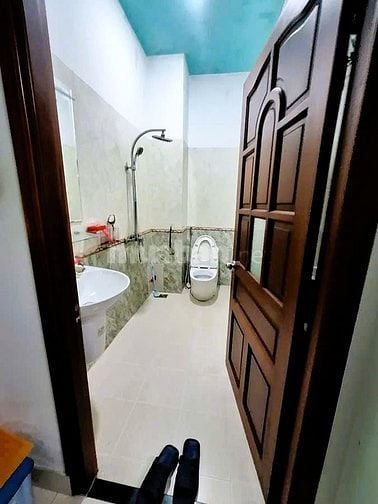 Bán nhà 4 tầng ôtô ngủ trong nhà, hẻm 8m, sát Hoàng Diệu 2, hơn 8 tỷ