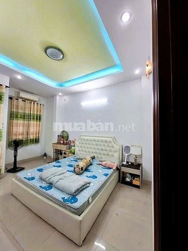 Bán nhà 4 tầng ôtô ngủ trong nhà, hẻm 8m, sát Hoàng Diệu 2, hơn 8 tỷ