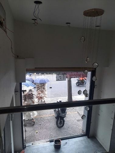 Bán hoặc cho thuê nhà mặt tiền, căn góc 2  mặt tiền