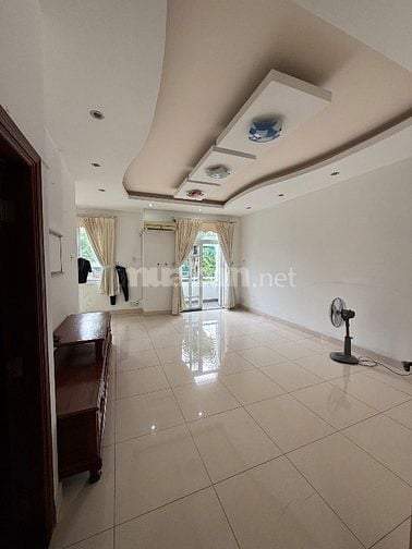 Bán nhà mặt tiền đường số 40 kdc Tân Quy Đông Phường Tân Phong Quận 7 