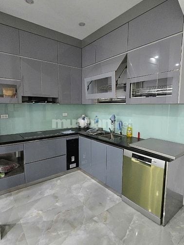Cho thuê nhà đẹp ngõ 51 Vĩnh Hưng: 40m2, 4 tầng, full nội thất, 10tr