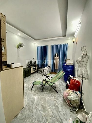 SÁT TÂN BÌNH , NHÀ GA T3 - HẺM XE TẢI - 4 x 20 - 5 TẦNG - 8.9 TỶ CÒN T
