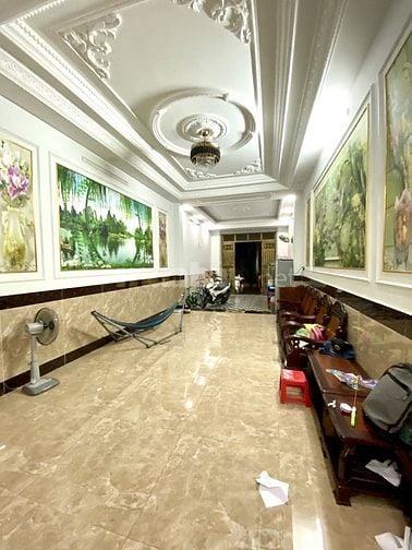 SÁT TÂN BÌNH , NHÀ GA T3 - HẺM XE TẢI - 4 x 20 - 5 TẦNG - 8.9 TỶ CÒN T