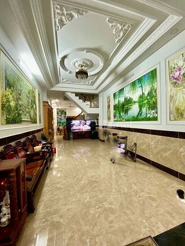 SÁT TÂN BÌNH , NHÀ GA T3 - HẺM XE TẢI - 4 x 20 - 5 TẦNG - 8.9 TỶ CÒN T
