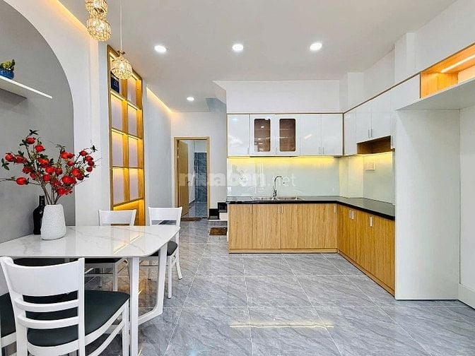 Bán nhà mới sẵn nội thất đường Quang Trung, Gò Vấp. Gần CoopMart