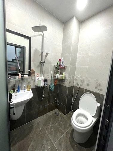 Bán nhà BTCT kiên cố đường Lam Sơn, Bình Thạnh. Giao Phan Đăng Lưu
