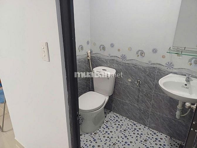 Cho Thuê Nhà Mặt Tiền Đường Phan Văn Trị, Quận Bình Thạnh
