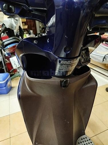 Bán xe Honda Vision màu xanh đời 2018, biển số TP 