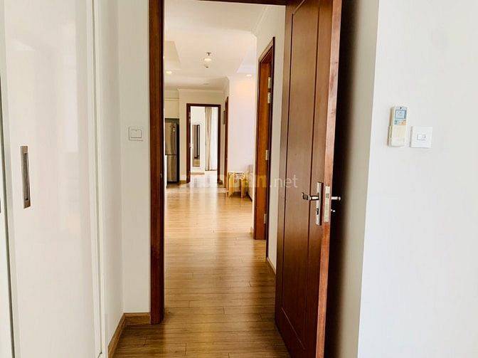 CHO THUÊ CĂN HỘ: CĂN GÓC, 3 MẶT THOÁNG, 4 NGỦ, 3WC, FULL ĐỒ, CÓ PHÍ DV