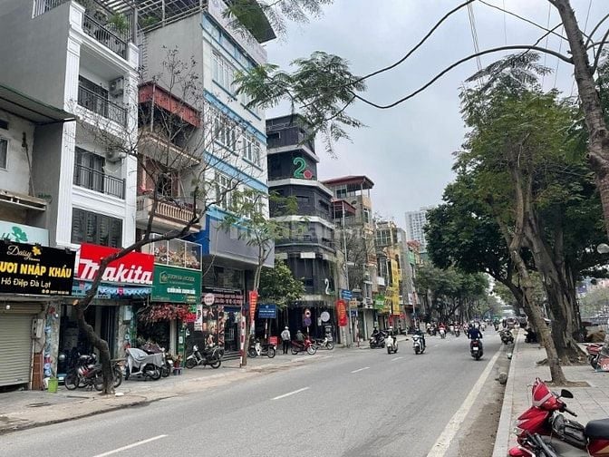 KIM NGƯU - NGÕ THÔNG - 1 NHÀ RA ĐƯỜNG ÔTÔ - NHÀ ĐẸP FULL ĐỒ Ở NGAY