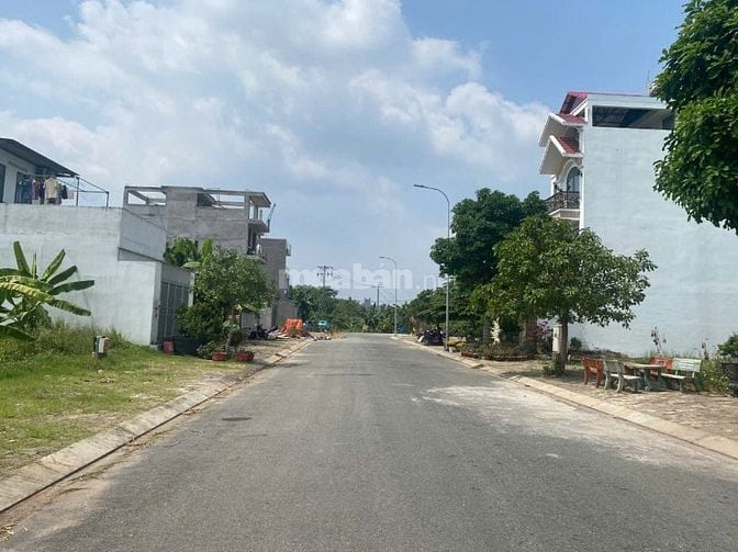 TÔI CHÍNH CHỦ CẦN BÁN 320M2 ĐÂT CÁCH VINHOME 300M