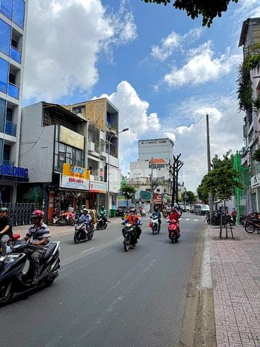 🌷 🌷 🌷 BÁN NHÀ GÓC 2 MẶT TIỀN : 173 TRẦN HUY LIỆU - P. 8 - PHÚ NHUẬN