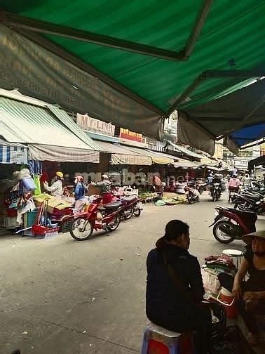 Sang nhượng Sạp ngay mặt tiền chợ Rạch Ông:  - Địa chỉ: 15G Nguyễn Thị
