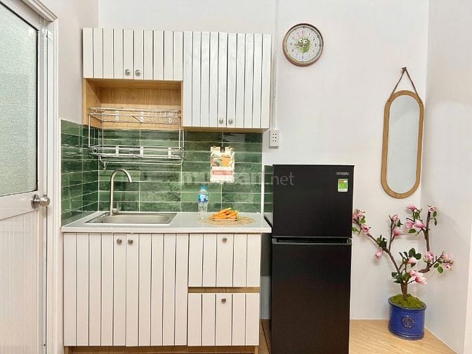 Căn hộ mới Siêu Sang 1PN PK đủ nội thất cao cấp Đối diện Sân Bay TSN