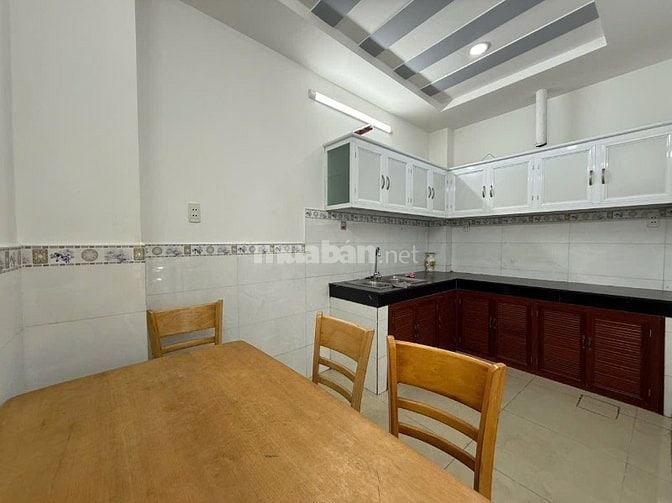 Nhà bán 4 Lầu hẻm Thống Nhất, P10, Q.Gò Vấp, ngay BV Hồng Đức