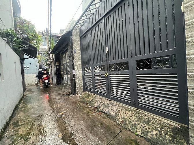 Nhà bán 4 Lầu hẻm Thống Nhất, P10, Q.Gò Vấp, ngay BV Hồng Đức