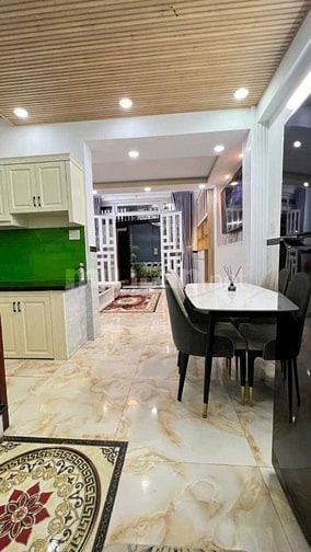 Bán gấp nhà ở đường Nguyễn Ảnh Thủ, phường Trung Mỹ Tây, quận 12, giá 