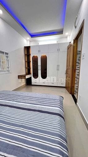 Bán gấp nhà ở đường Nguyễn Ảnh Thủ, phường Trung Mỹ Tây, quận 12, giá 