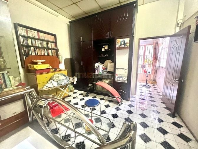 DƯƠNG QUẢNG HÀM - P5GV - SÁT BÊN NHÀ THỜ BẾN CÁT - ( 36M2) - NHỈNH 4TỶ