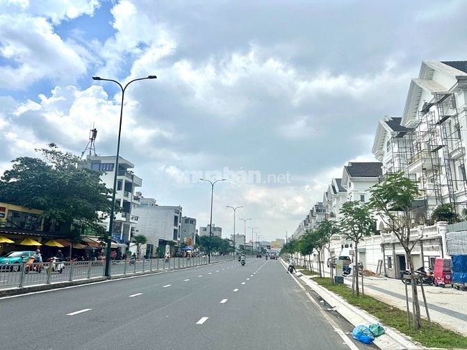 DƯƠNG QUẢNG HÀM - P5GV - SÁT BÊN NHÀ THỜ BẾN CÁT - ( 36M2) - NHỈNH 4TỶ