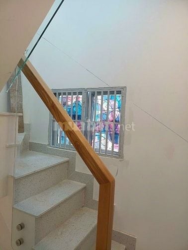 NHÀ MỚI 3 TẦNG ĐẸP -KHU DÂN CƯ- SÁT MẶT TIỀN 