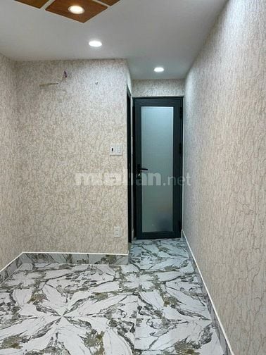 NHÀ MỚI 3 TẦNG ĐẸP -KHU DÂN CƯ- SÁT MẶT TIỀN 