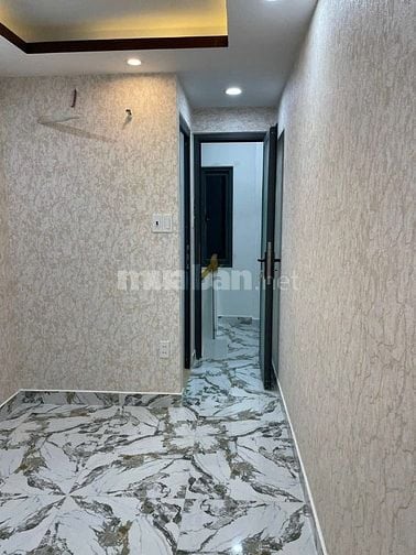 NHÀ MỚI 3 TẦNG ĐẸP -KHU DÂN CƯ- SÁT MẶT TIỀN 