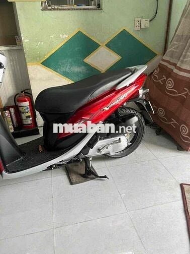 Honda vision màu đỏ-đen-bạc xe chính chủ số Tphcm