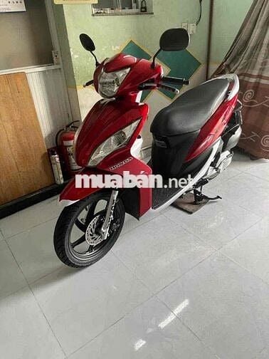 Honda vision màu đỏ-đen-bạc xe chính chủ số Tphcm