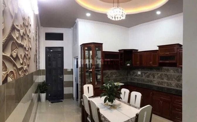 Nhà hẻm xe hơi đường Phan Sào Nam, Tân Bình. Khu dân cư đông đúc