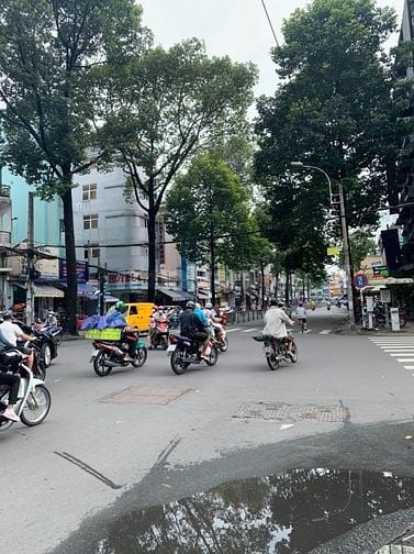 Bán MOTEL Thiên Hương 176- 176A đường Nguyễn Chí Thanh - P.4 - Quận 11