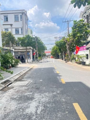 Bán nhà CĂN GÓC 2 mặt hẻm 10m Dương Quảng Hàm, 5x24m, 4 lầu, 13phòng