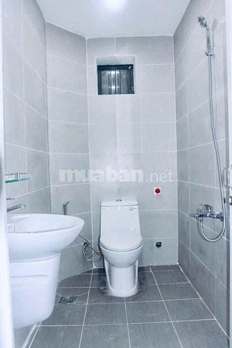 Cho thuê biệt thự P. Hiệp Bình Chánh, Q.Thủ Đức: 10mx20m(2 Lầu)