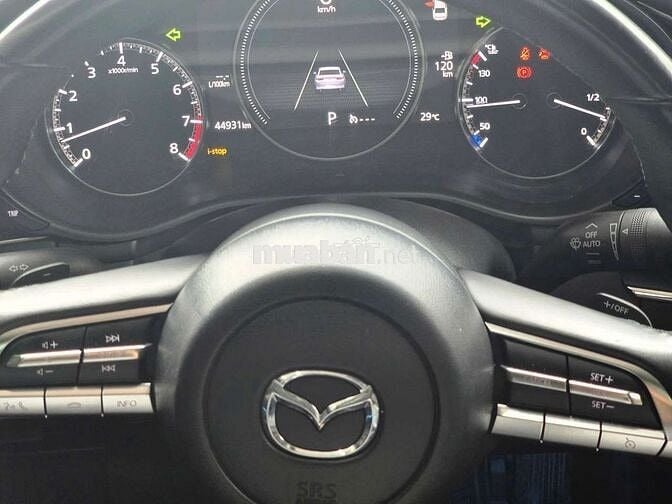 Mazda 3 2022 Luxury 1.5L, màu xám,đi 44.000 km