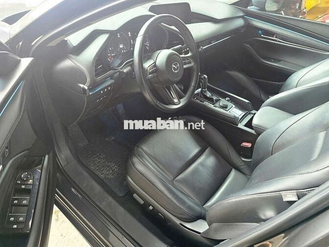 Mazda 3 2022 Luxury 1.5L, màu xám,đi 44.000 km