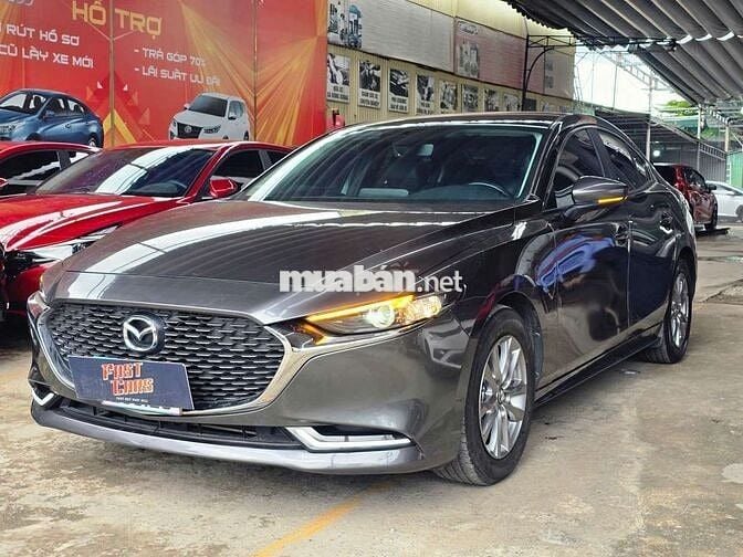 Mazda 3 2022 Luxury 1.5L, màu xám,đi 44.000 km